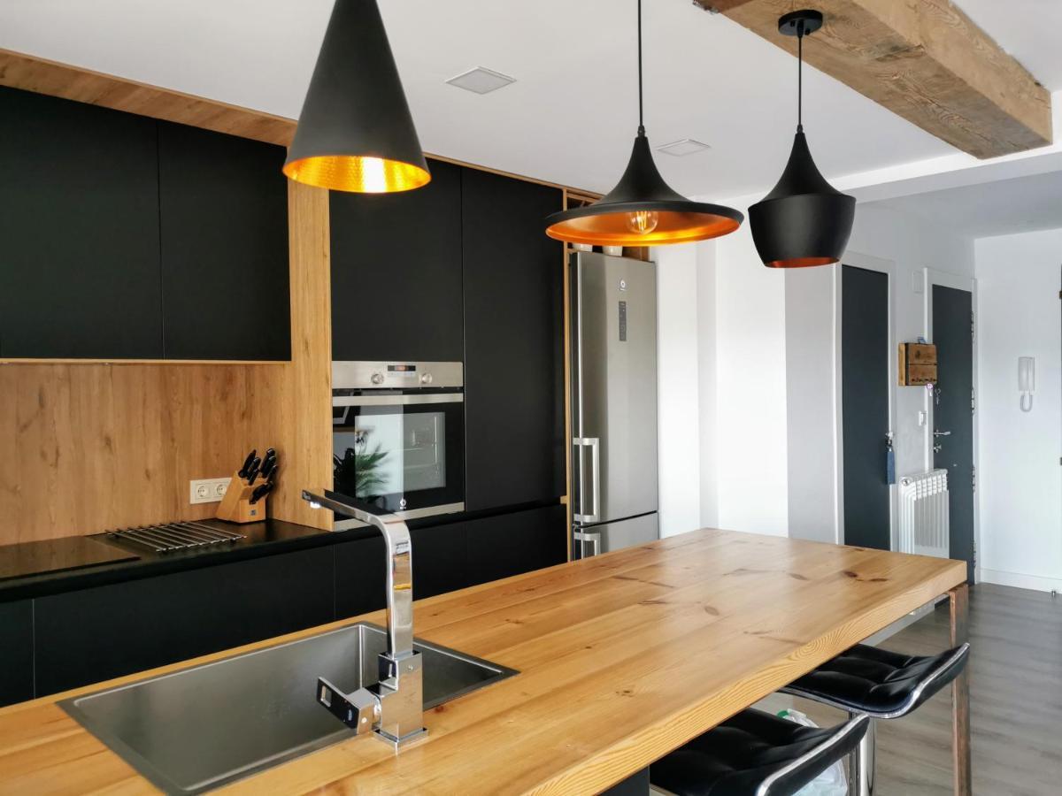 Ferienwohnung Oroel Jaca Exterior foto